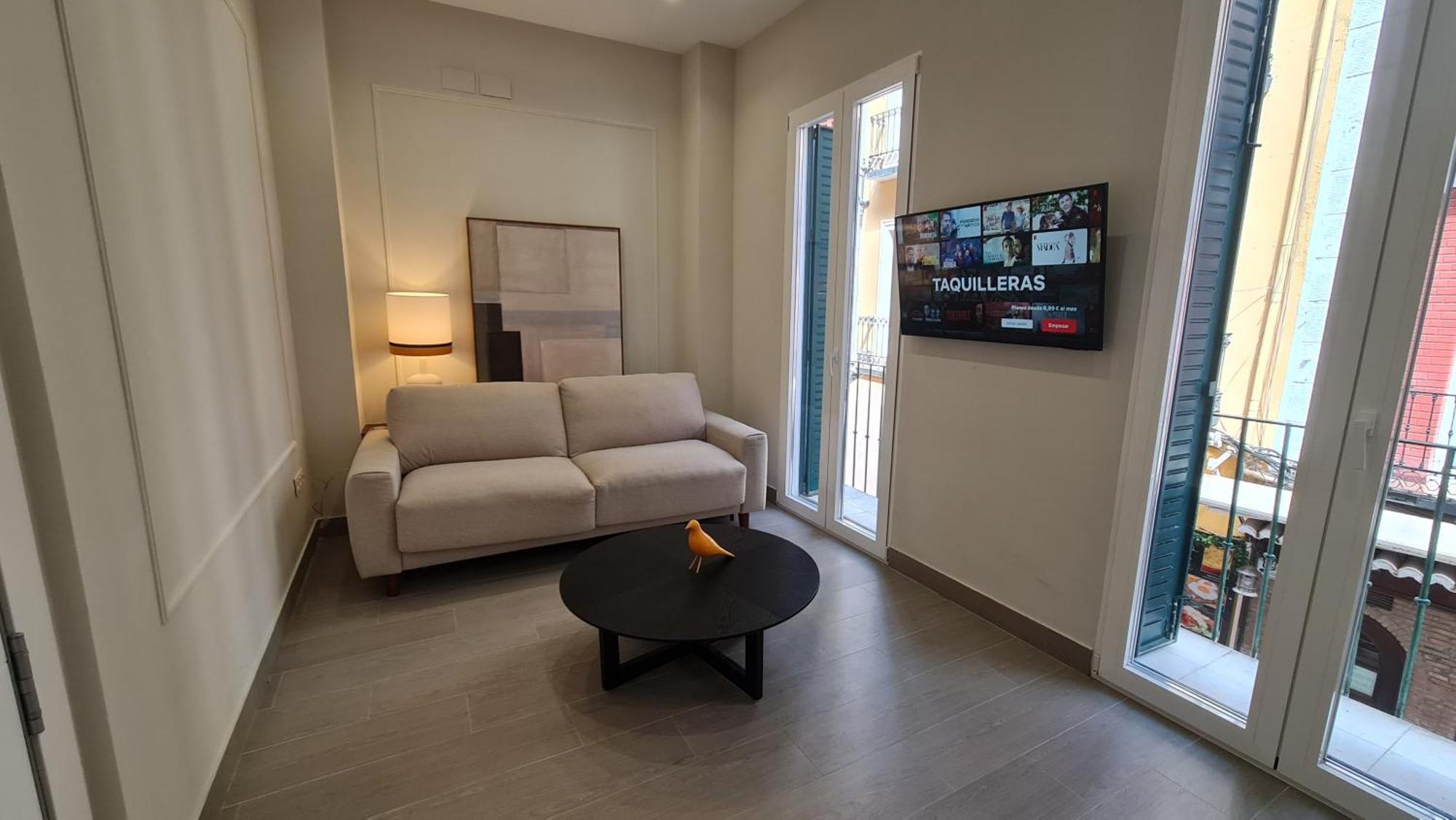 Navas 101 Cosmopolitan Loft Apartment *